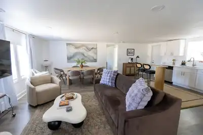 Image de Modern 3br Retreat / Stl County W/ Easy Highway Access