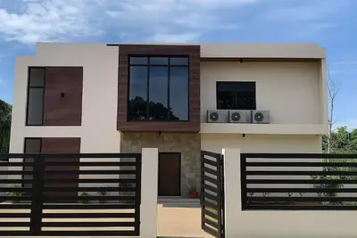 Lindelle Place Palawan