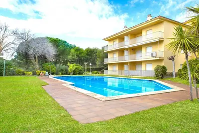 Image de (CenitA2)Beach holiday with communal pool