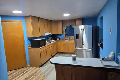 Image de Beautiful  Remodelled Suite in Peaceful Hill Top Neighborhood with Ac