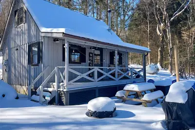 Image de River Owl Cabin, Peaceful 2-bedroom cabin with cozy fire in charming Susquehanna