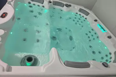 Image de ​ Gîte d'Exception avec Piscine Privée, Jacuzzi 72 jets & Espace Jeux