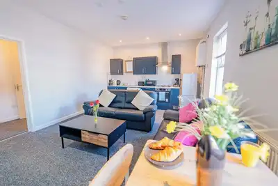 Image de Stylish 2-Bed Cardiff Home - Walk to City Centre