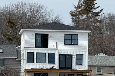 Image de New 5-Br Luxury Coastal Escape-Ocean Views, moments' walk from Long Sands Beach