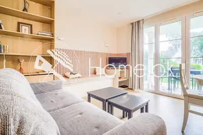 Image de Résidence avec piscine & aperçu mer