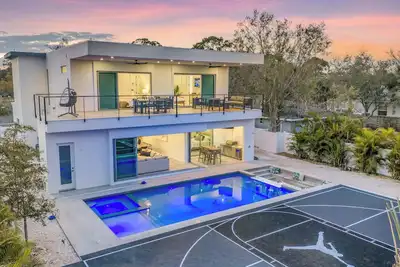 Image de The Palm Court Villa