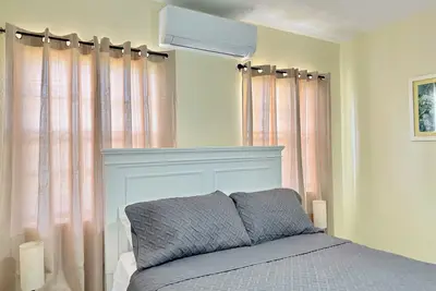 Image de Central & Secure Stay - Minutes from Town, Airport and Stadium