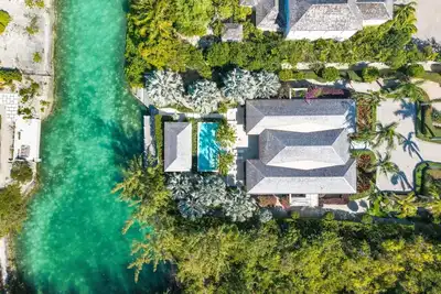 Image de Villa Khaya - Bespoke Waterfront Home