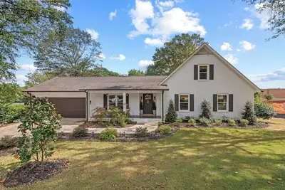 Upscale 4/3 Greer Retreat w/ Fire Pit 5 min to Dt