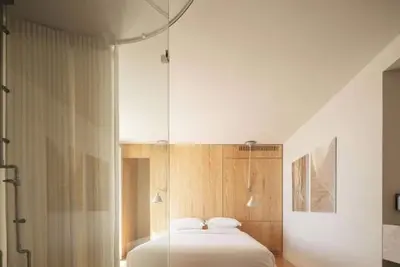 Image de Premium 2 Bedroom Apartment w/ Balcony Overlooking River & Urban Highlights