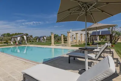 Image de Villa mit privatem Pool im Herzen von Apulien by Interhome