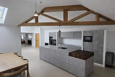 Image de Bridge House — Confort moderne en pierre historique