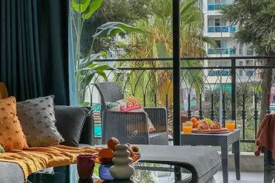 Image de Qoople Elite 4 Elize 8 neue Wohnung im Stadtzentrum by Interhome