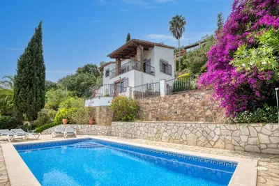 Image de Villa « La Serenidad » – votre refuge élégant dans les collines de Calonge