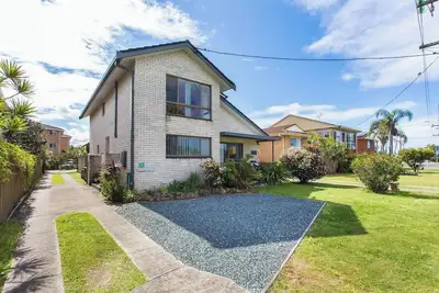 Image de Waterside - Waterfront Holiday Home in Tuncurry