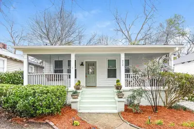 Image de Serene Home, WiFi, Close to Mercedes Benz Stadium