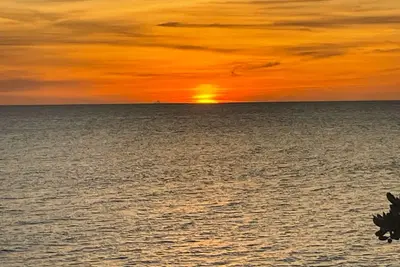 Image de Unvergessliches Cottage, eine Schönheit direkt am Strand by Interhome