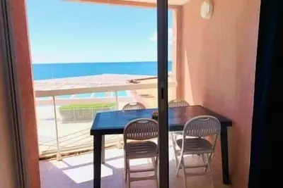 \"557 Cap Corniche\" Front de mer, Clim, Parking et piscine