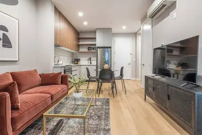 Image de Williamsburg, 3-Br w/ W/D in unit, Gym, outdoor