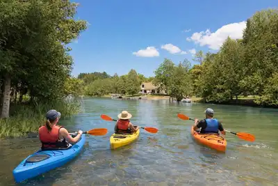 Image de Downtown Bellaire Riverfront Loft w/ Deck