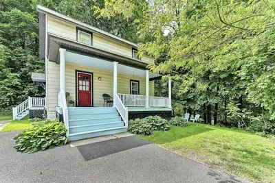 Image de 3br Cozy Farmhouse in the Village of Saugerties - Walk to it all! 5 mins to Hits