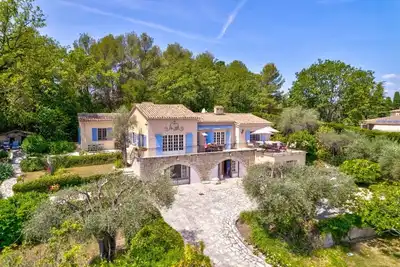 Image de New Listing Magical Provencal Estate with 4 beds, 4 bath, pool and grounds.