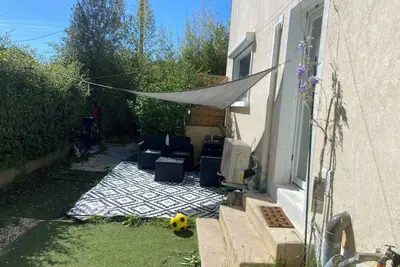Image de maison de ville  avec jardin à 10 minutes des plages animaux accepte