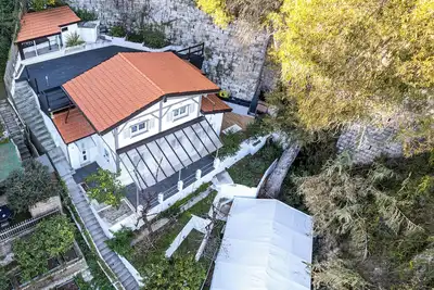 Image de Serene 3-bedroom house with Ac in charming Beausoleil