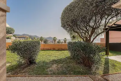 Image de Cap Estérel T3 Vue Mer avec piscines à vagues et parking