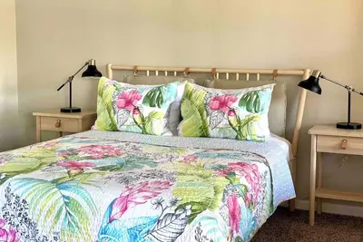 Heated Pool - Beach 5min Drive - Gated Complex - Grill