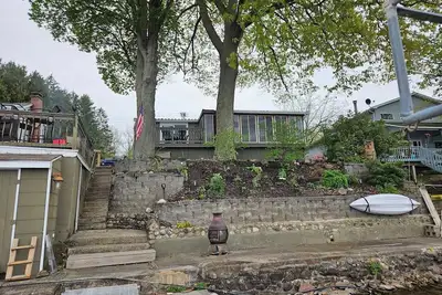 Image de Savor a Sunset on Waneta Lake!