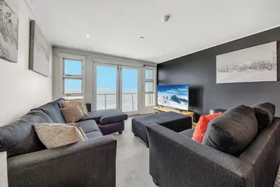 Image de White Crystal 216- ski-in ski-out