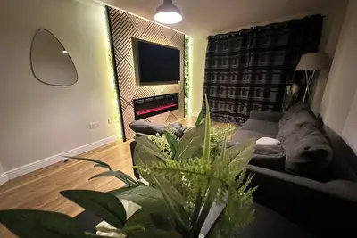 Image de Modern 1-Bedroom Apartment | City Centre | Self Check-In & WiFi