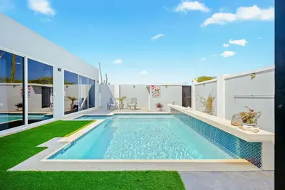 Lux Villa • Private Pool • Patio Lounge by Bocobay