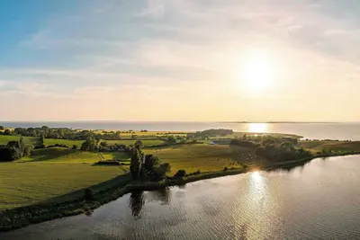 Image de Peaceful country home with beautiful water view