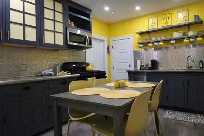 Image de Cozy 2-bedroom apt in Kelly Square