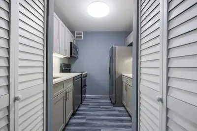 Nyc Commuter’s Oasis: Modern Studio Near Path