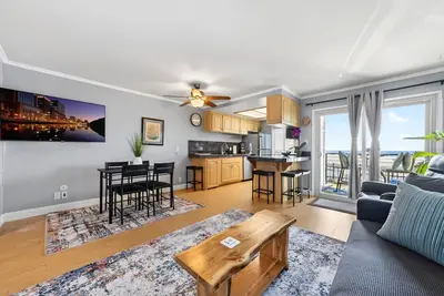 Image de Oceanfront Beach Retreat, 1 bedroom Pool, Spa & Balcony at Marina Del Mar