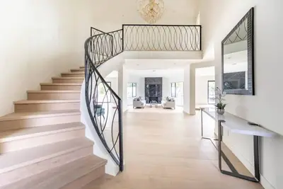 Image de Modern Family Retreat in Anaheim