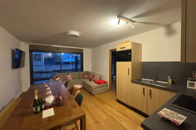 Image de Appartement au centre  « Les Soldannelles Bâtiment 2 Le B03 » : vue montagne, terrasse privée, Wi-Fi