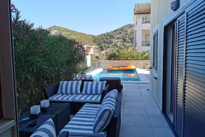 Image de royale 3 with shared pool Hvar