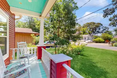 Image de Splendid dog friendly home within walking distance to beach & play area