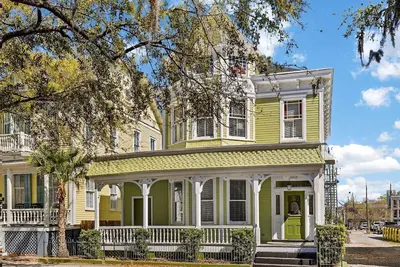 Image de Park View | Historic Manor on Forsyth Park by Lucky Savannah