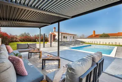 Image de Villa B 2 with pool and playground