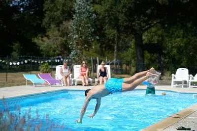 Image de Domaine de Grolhier, 3 gîtes de charme avec piscine pour groupes jusqu’à 26 pers