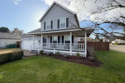 Image de Comfortable Family Home for Extended Stays