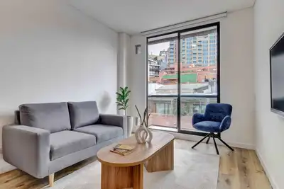 Image de w* | Amazing 2br w/ Balcony in Zona G