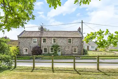 Image de Western Cottage - sleeps 6 guests  in 3 bedrooms