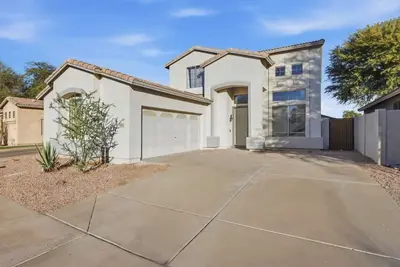 Image de 3-bedroom house in fantastic Chandler with cool Ac