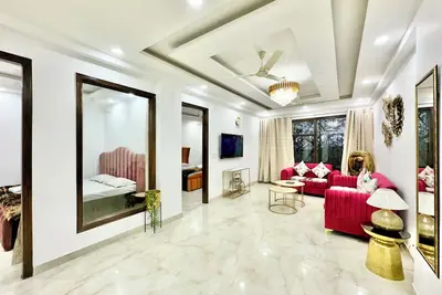 Forest Vistas: Luxury Vasant Kunj Gem 2